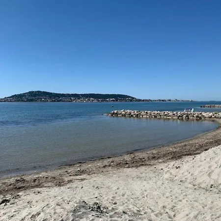Au Bord De L'etang A - Securisee, Climatise, Pet-friendly - Fr-1-503-122 Apartment *